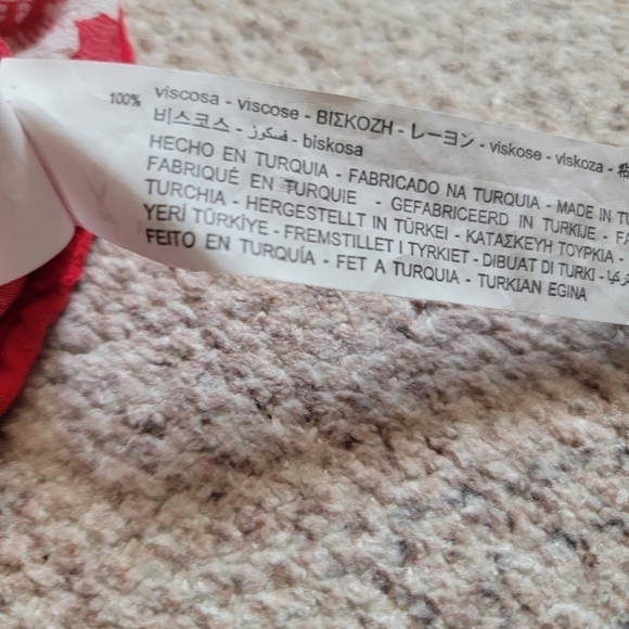 2/$20 Zara Red V Neck Floral Print Top M - Picture 7 of 7